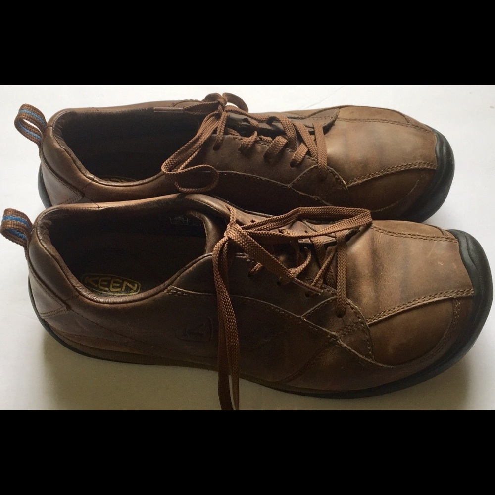 Men’s keens size 11